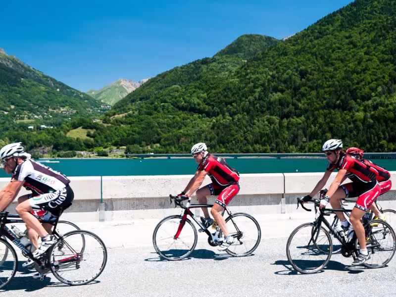 Plaine de l'Oisans et lac du Verney