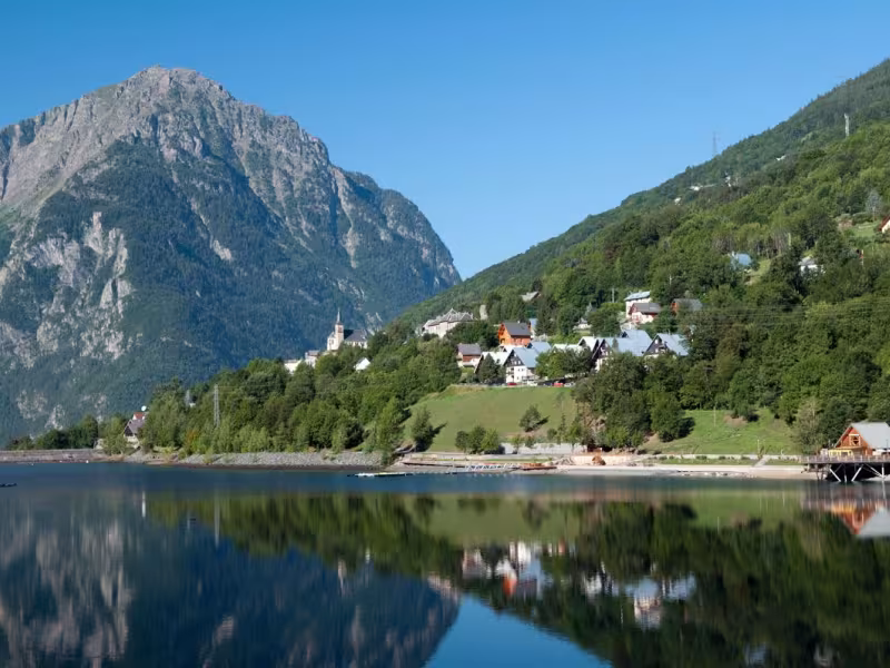 Plaine de l'Oisans et lac du Verney