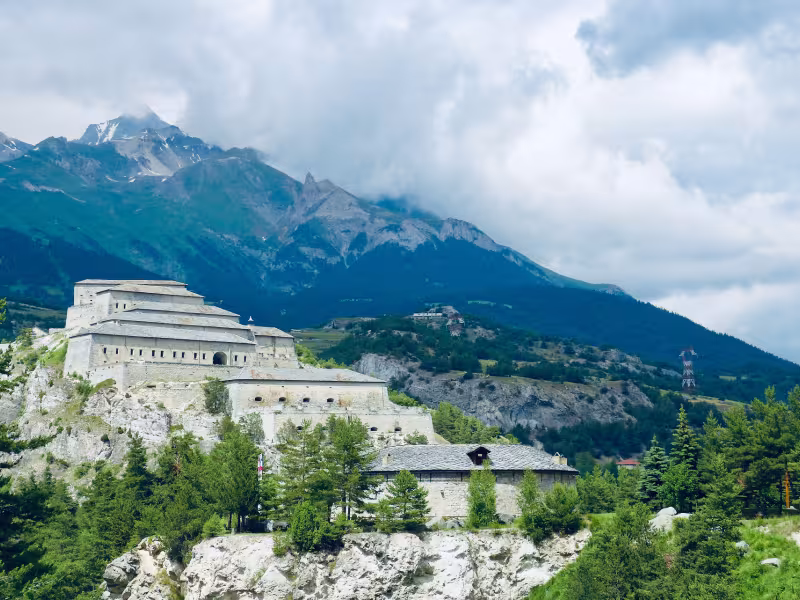 Esseillon-barrière, alpenversterking