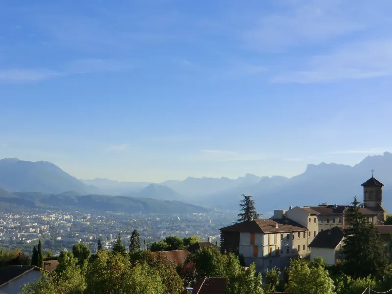 Corenc, schildwacht boven het bekken van Grenoble