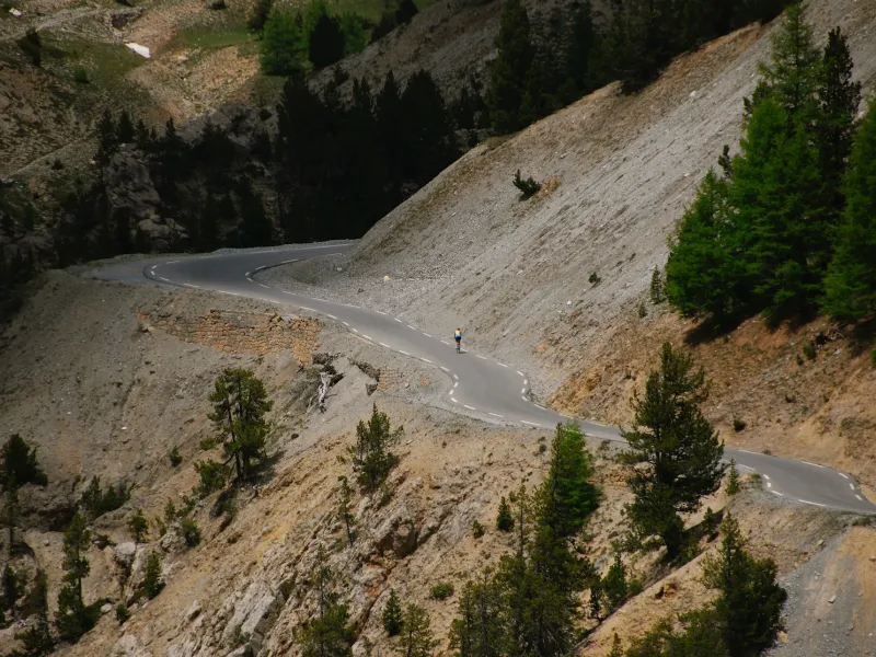 De beroemde Casse Deserte aan de zuidkant van de Col d'Izoard