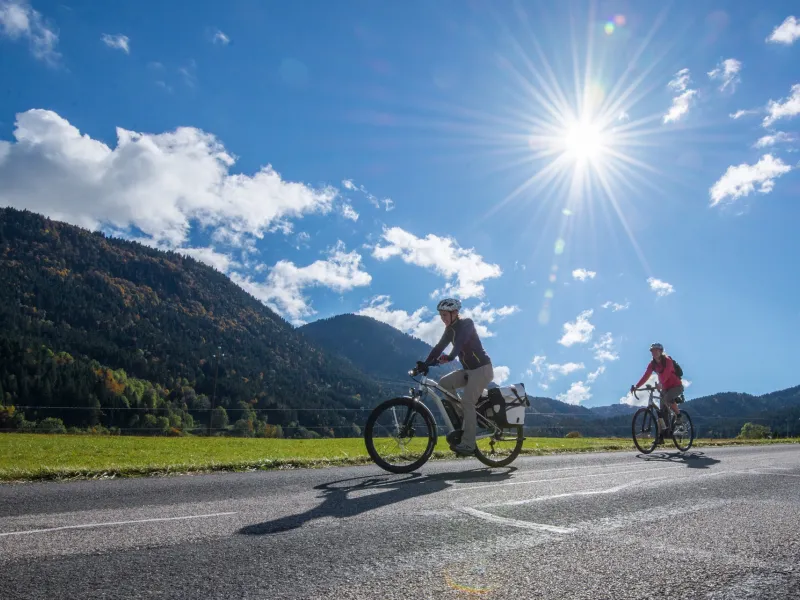 De P'tites Routes zijn een genot in de zon van de Voor-Alpen