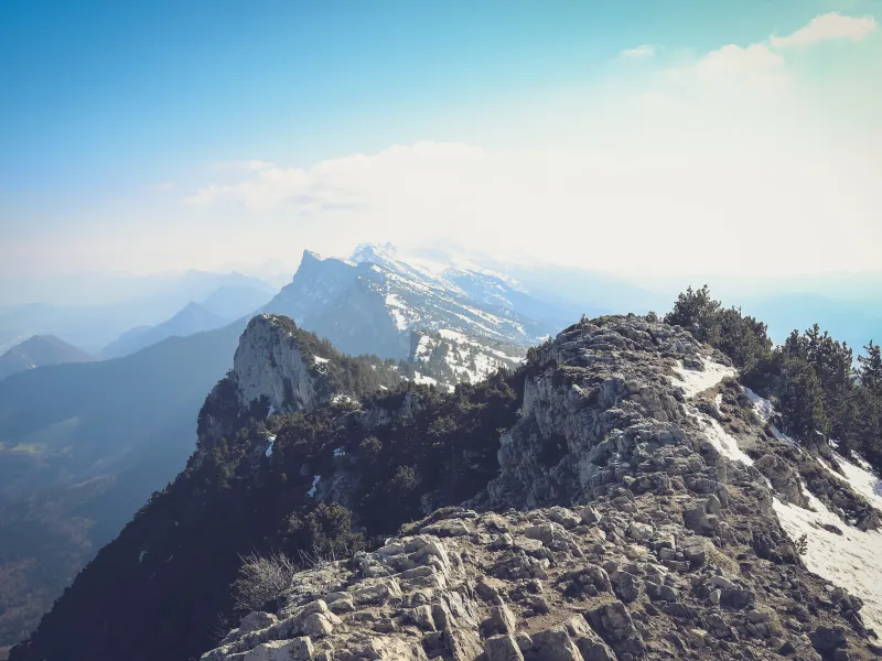 De bergkammen van de Vercors vanaf de top van Moucherotte