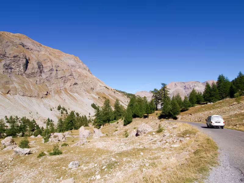 De RGA tussen Barcelonette en Saint-Etienne de Tinée