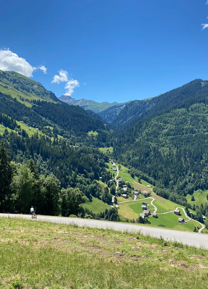 Areches en vallei richting Saint Guerin