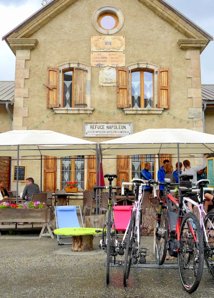 De Refuge Napoléon vlakbij de top van de Col d'Izoard