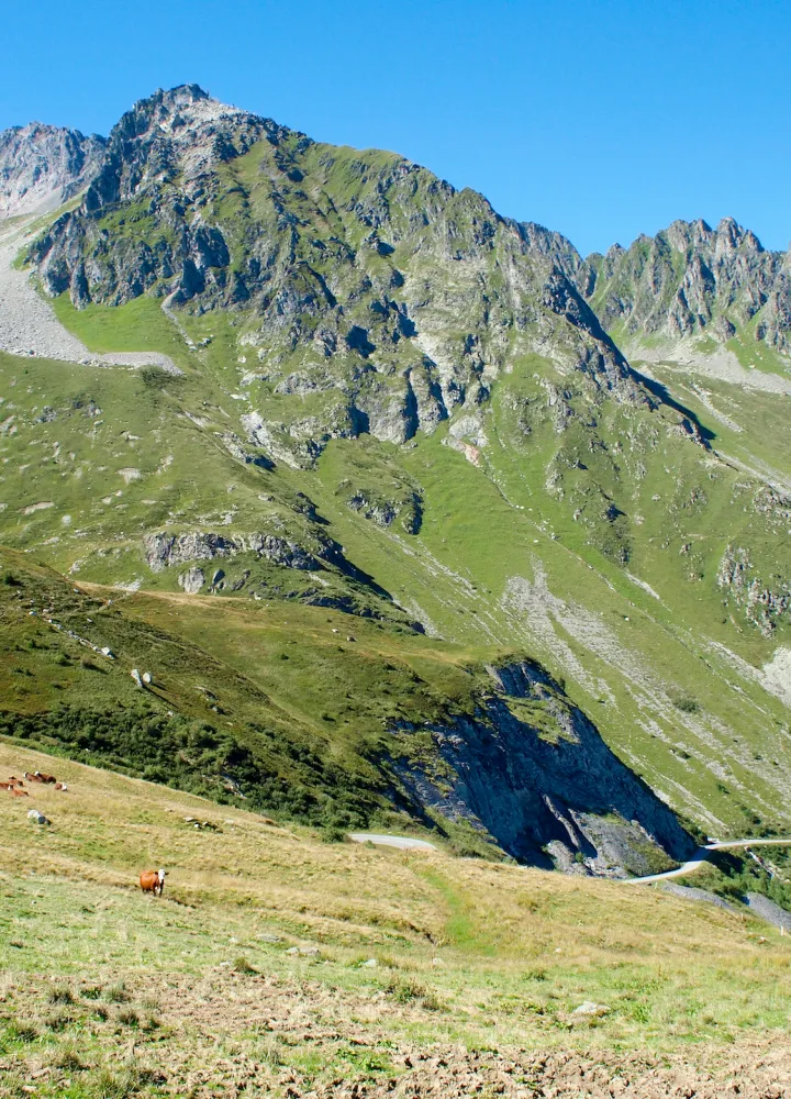 De zuidwestkant van de Col de la Madeleine