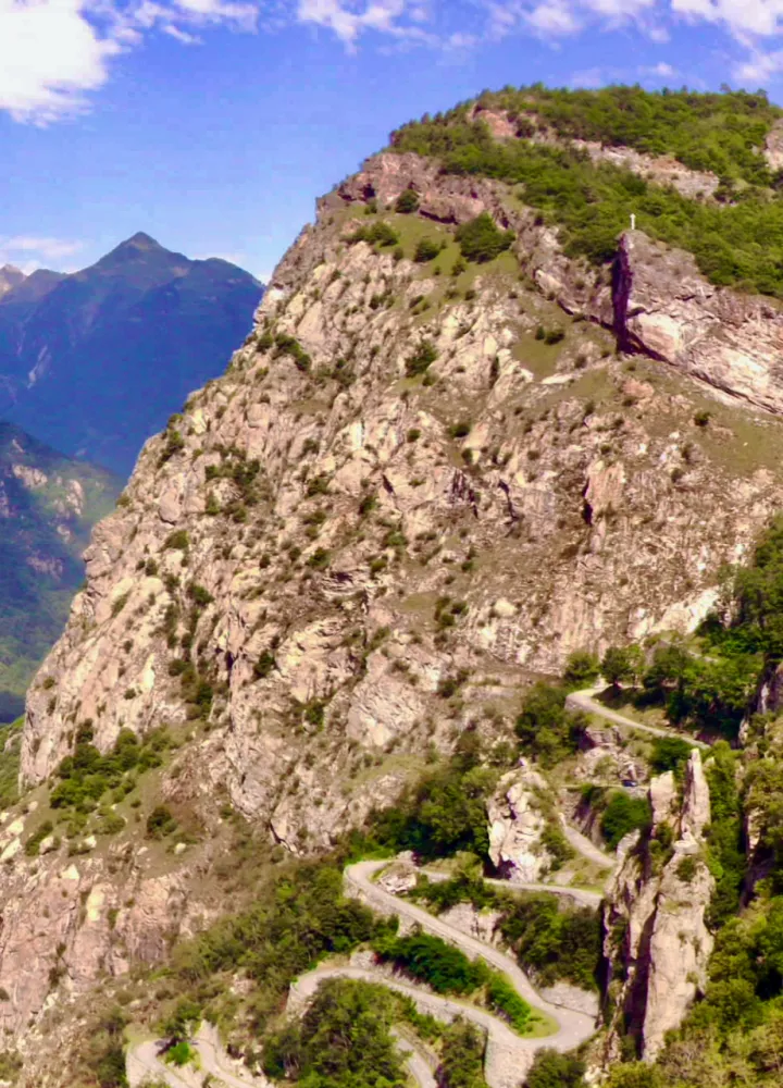 De Montvernier-bochten tijdens de afdaling van de Col de Chaussy