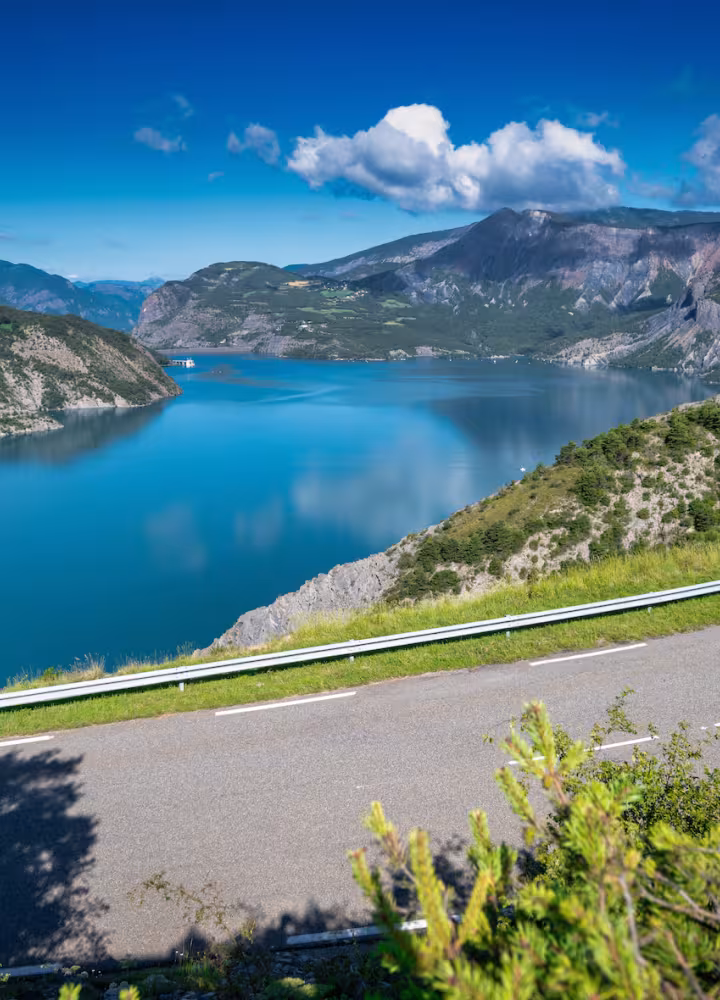 Meer en stuwdam van Serre Ponçon