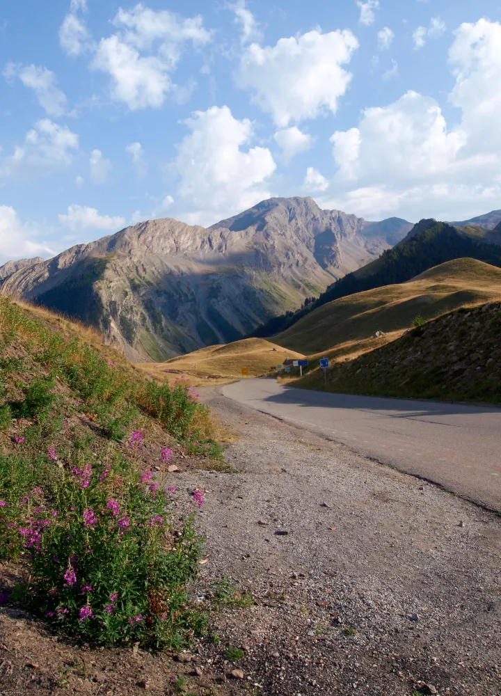 Zuidkant van de Col de Vars aan de kust van de Ubaye