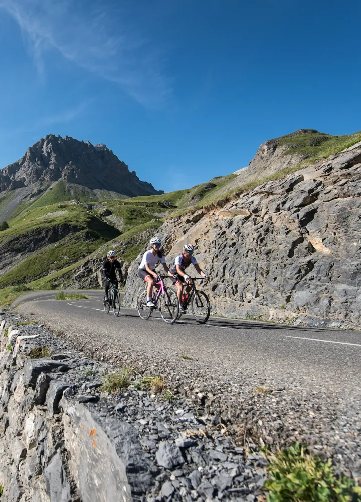 Galibier en Télégraphe passen bij Valloire
