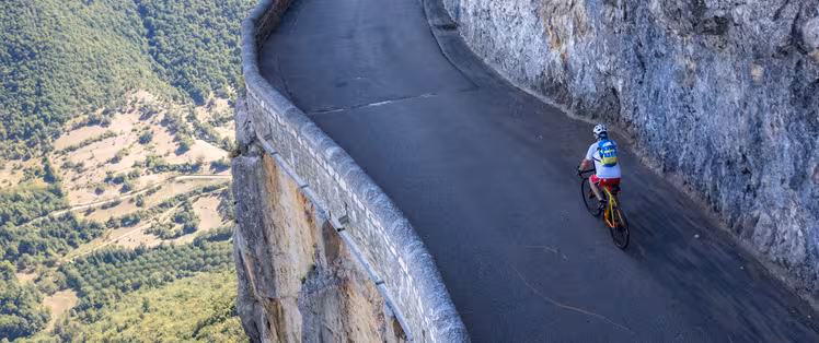 duizelingwekkend Combe Laval weg Lionel Pascale ADT Drome.jpeg