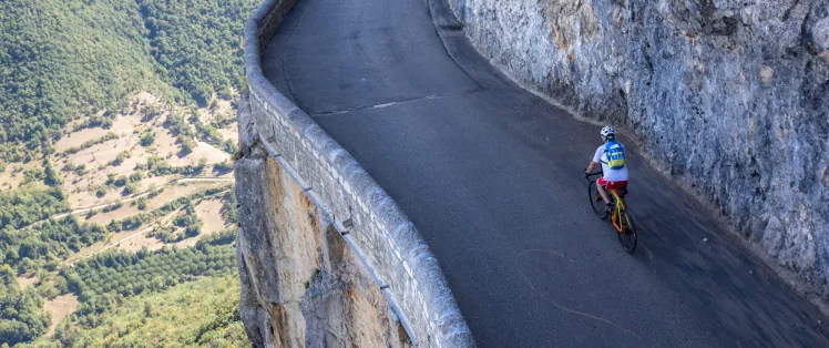duizelingwekkend Combe Laval weg Lionel Pascale ADT Drome.jpeg