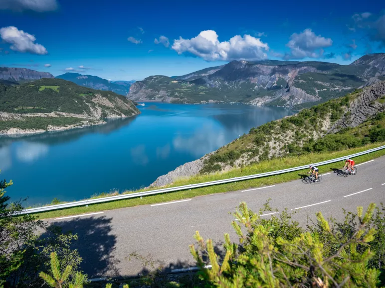 Meer en stuwdam van Serre Ponçon